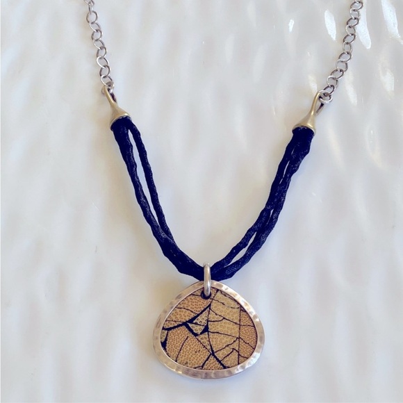 Silpada Bamboo Pendant Necklace N1893
17” long 2”extender - Picture 2 of 9